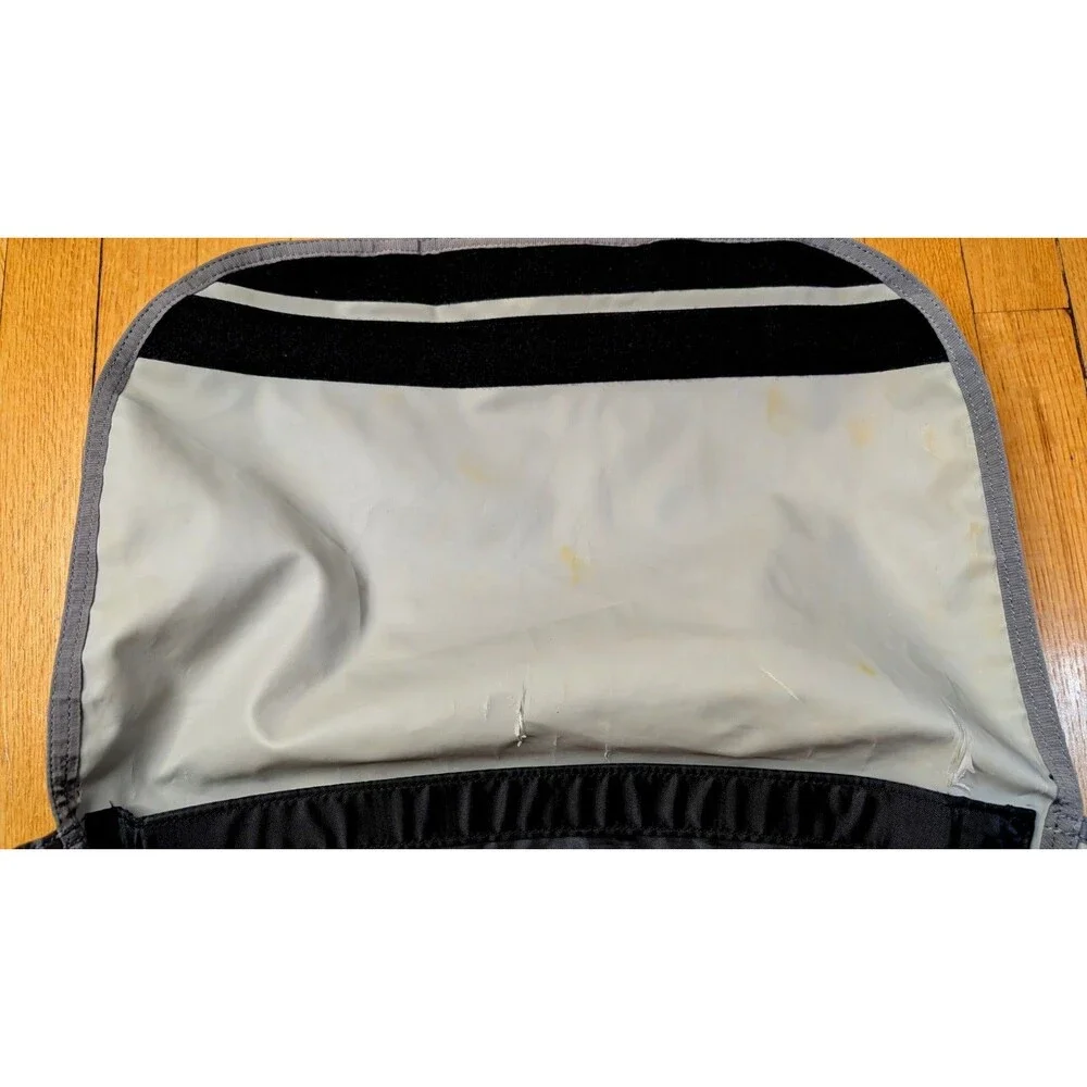 Timbuk2 Classic Messenger Laptop Bag Medium Gray Red Crossbody Waterproof
